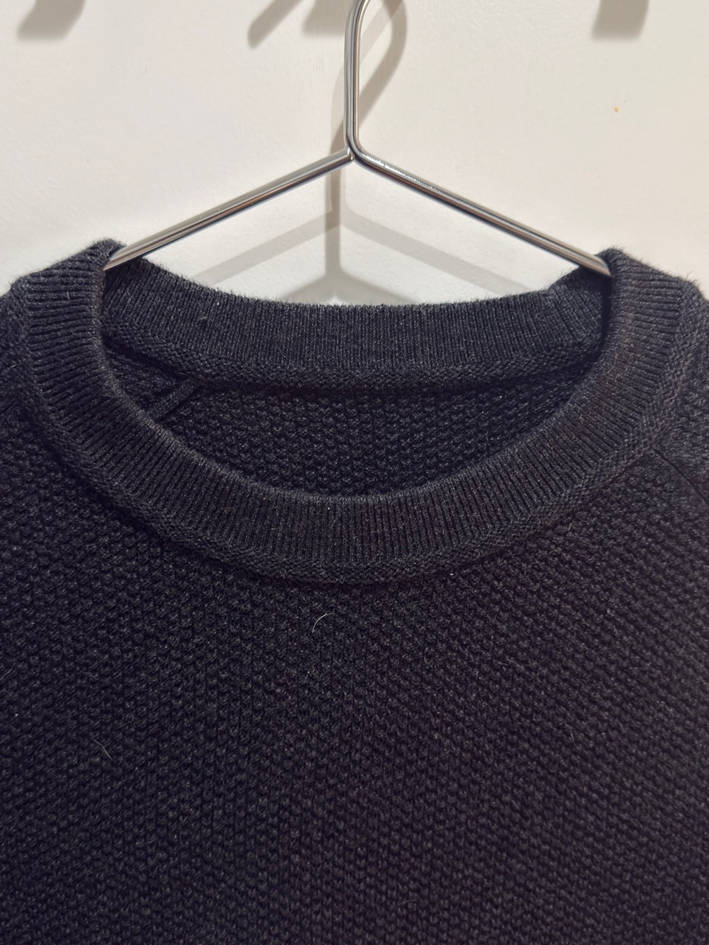 lululemon athletica Men's Black Textured Crewneck Sweater